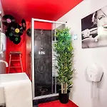 Hostal No Limit Bairro Alto *
