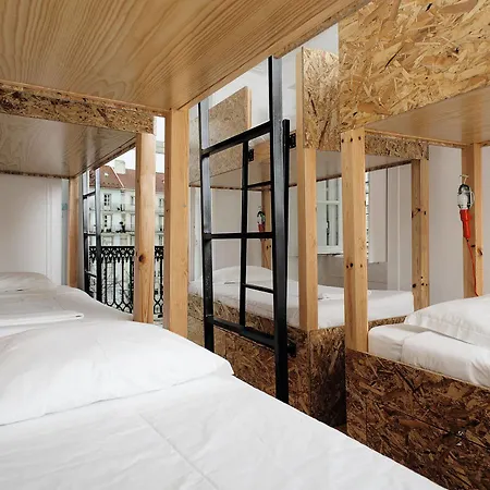 No Limit Bairro Alto * Lissabon