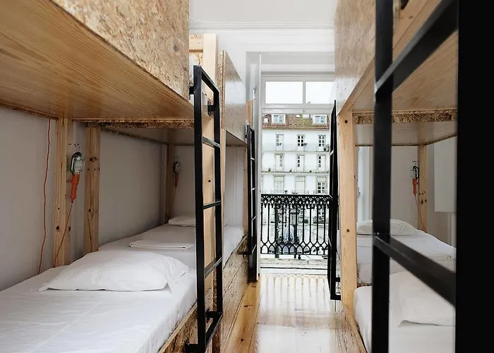 No Limit Bairro Alto Hostel *