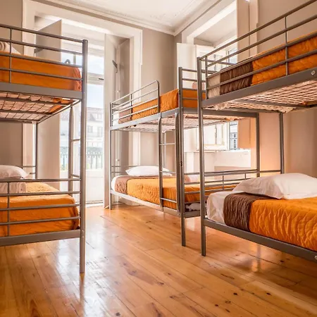 No Limit Bairro Alto Hostel *